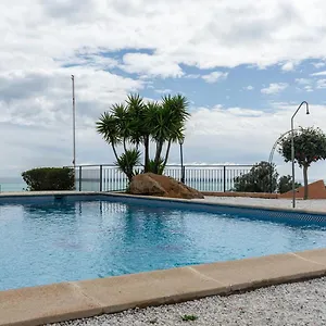 https://villa-cantares.1costadelsol.com
